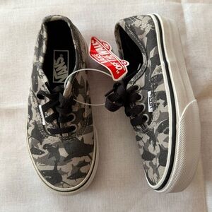 New Vans authentic shoes sneakers reef sharks laces grey black 11 kids